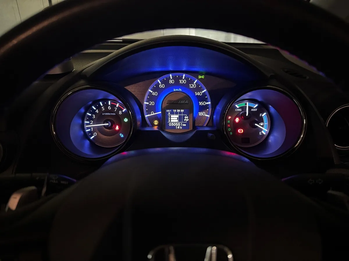 Honda Fit 2014 low mileage - Image 3