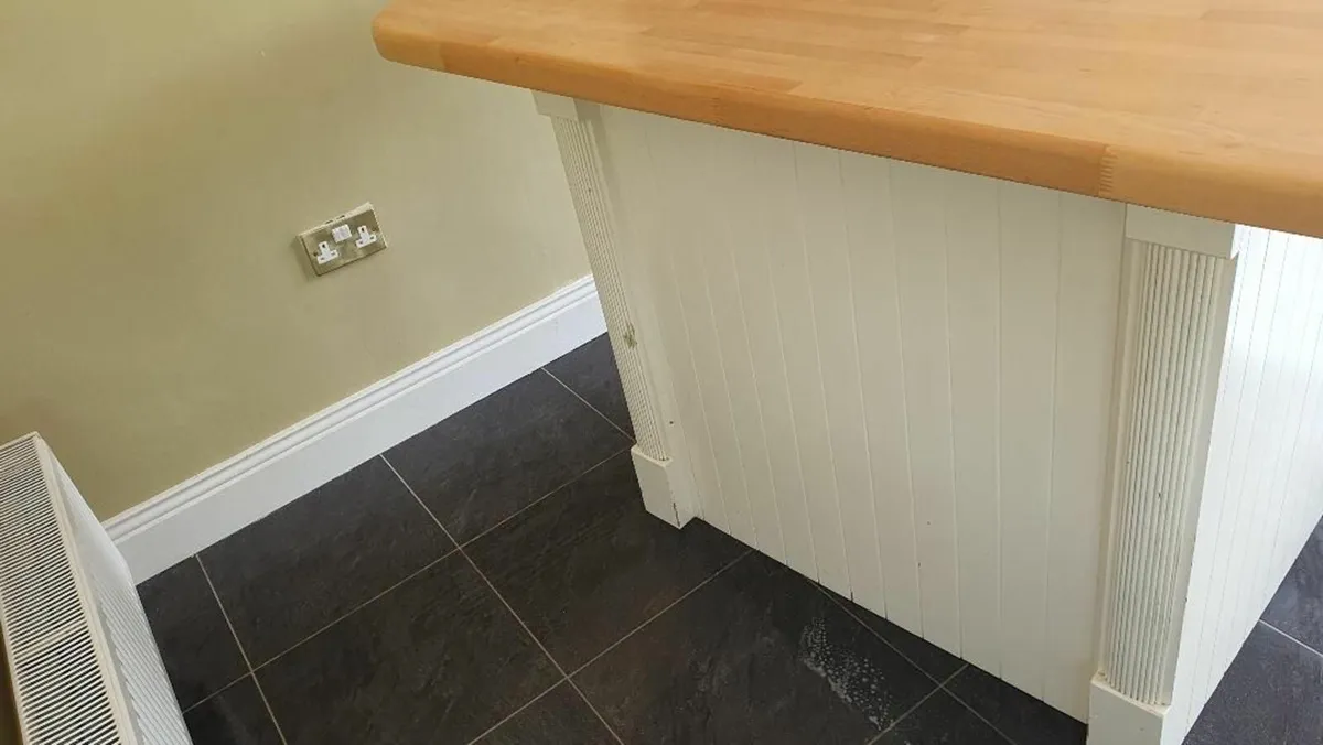 Hand made Kitchen Island - Image 3