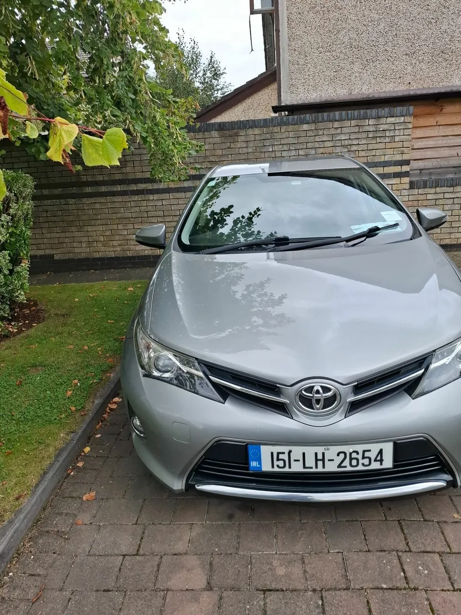 Toyota Auris 2015 - Image 1