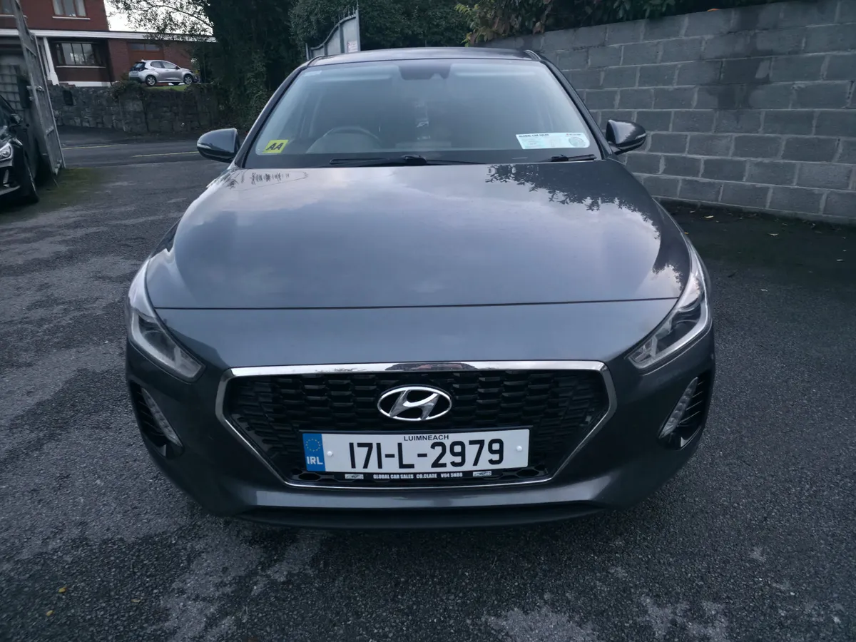 Hyundai i30 2017 - Image 2