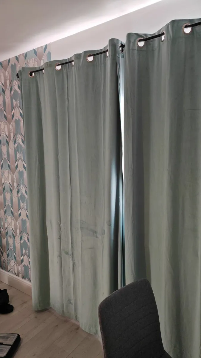 Various Room decors - Image 4