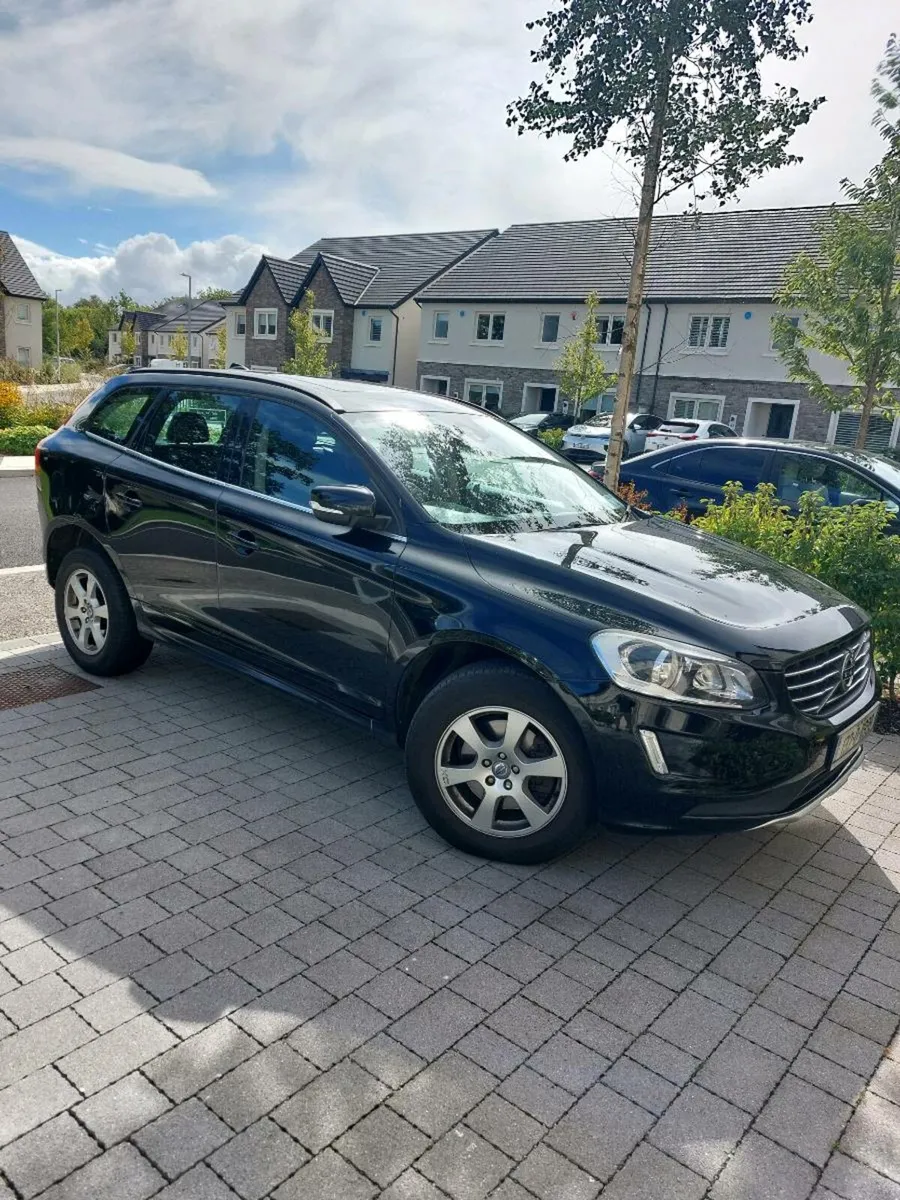 Volvo XC60 - Image 1