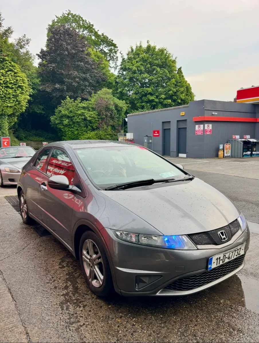 Honda Civic 2011 AUTO - Image 3