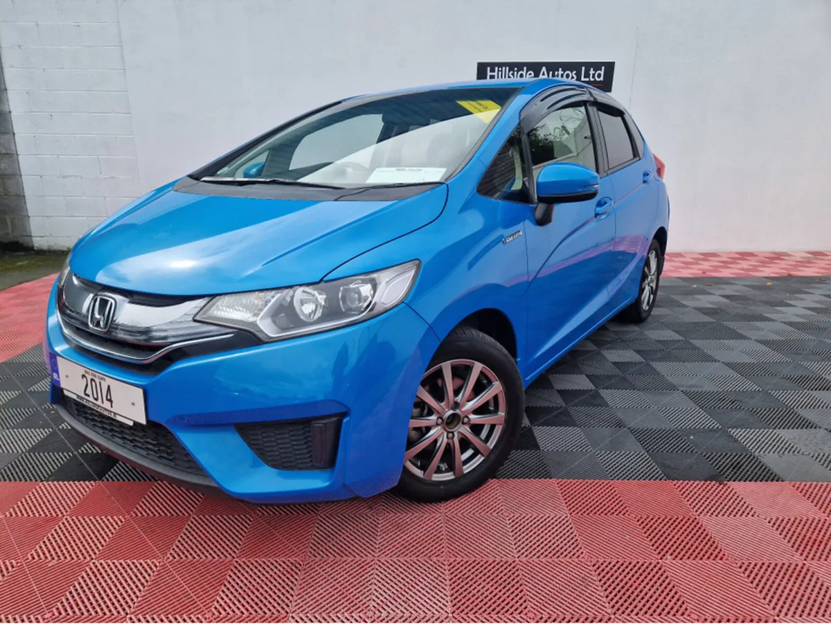 Honda Fit L-PACKAGE 1.5 HYBRID,AUTOMATIC - Image 4