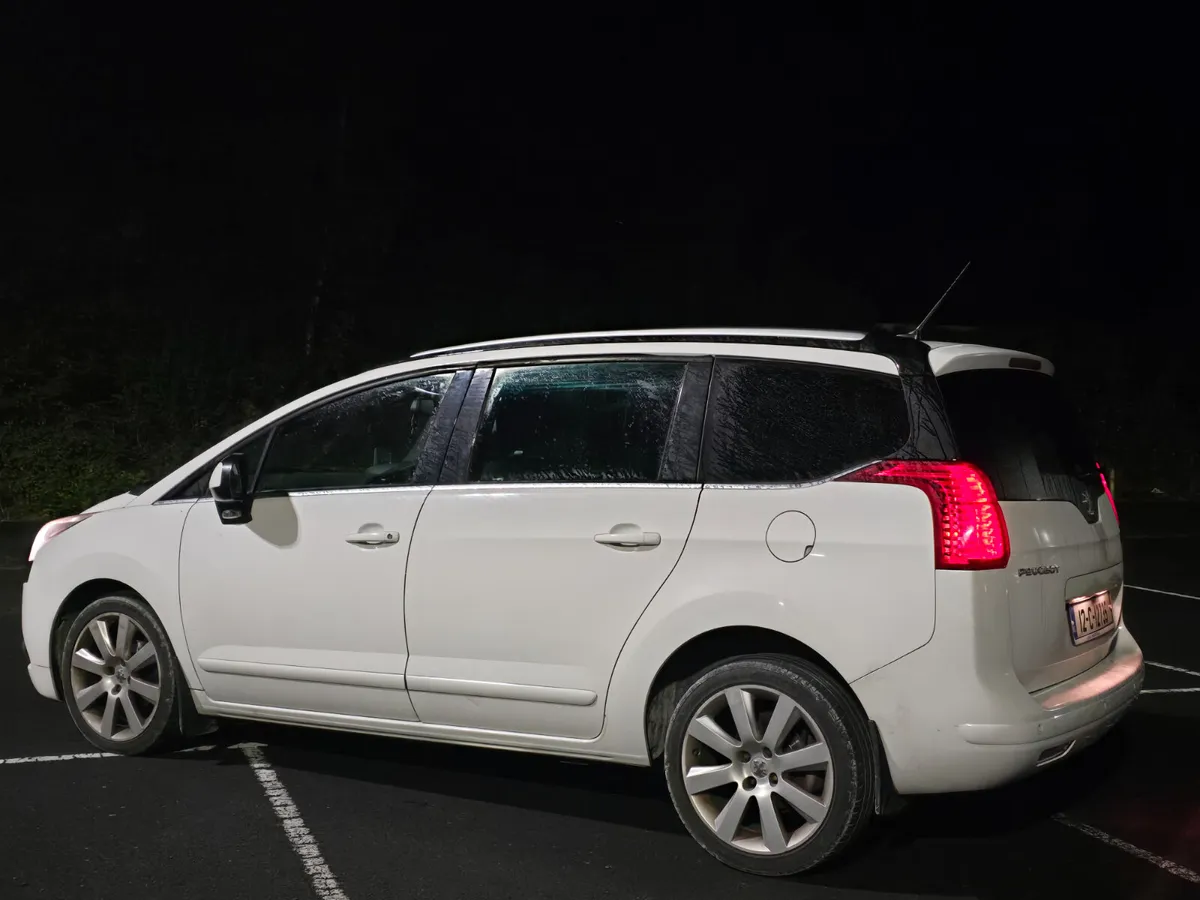 Auto Peugeot 5008 2012 automatic  7 seats €2650 - Image 3