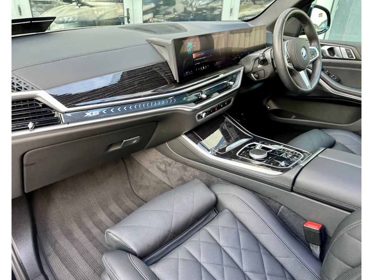 BMW X5 XDRIVE50E M SPORT AUTO - Image 4