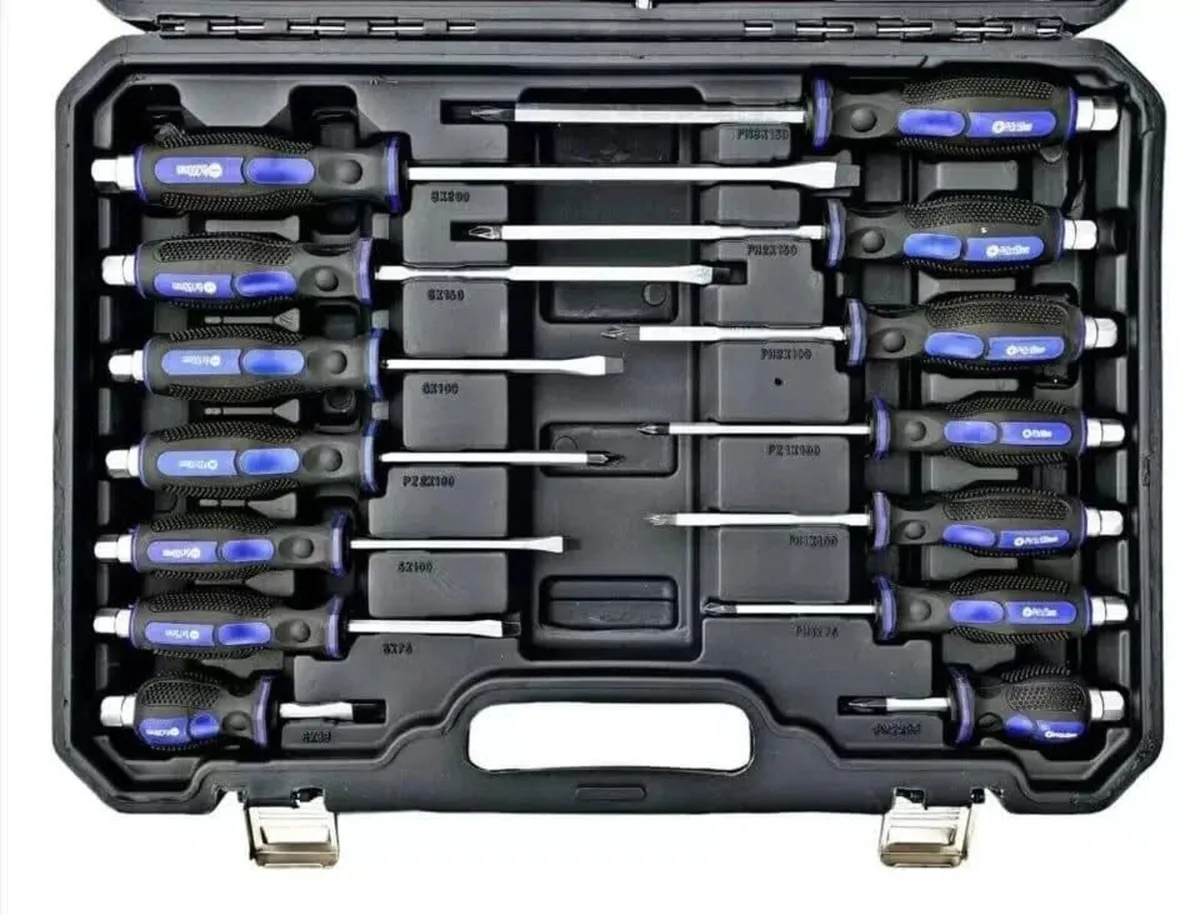 26 Pcs Screwdrivers And T-handle hex ball and star - Image 2
