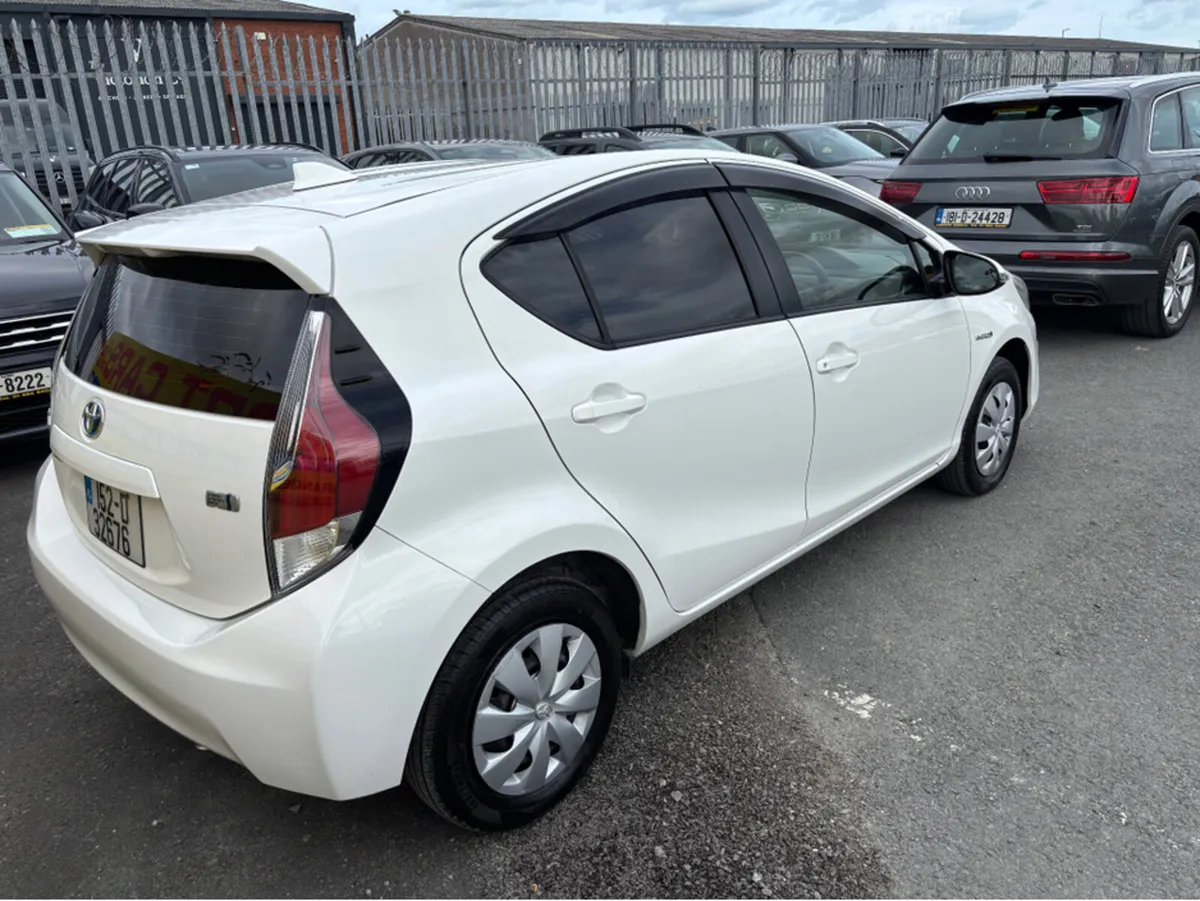 Toyota Aqua 1.5 NHP10 5DR AUTO  Hybrid Self Chargi - Image 4