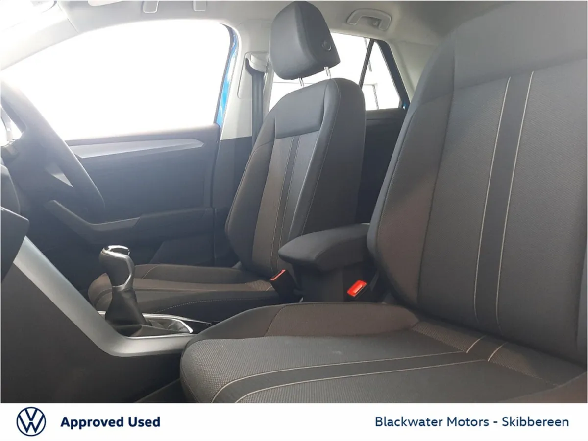 Volkswagen T-Roc 2.0TDI 116BHP EDITION 75 WITH REA - Image 4