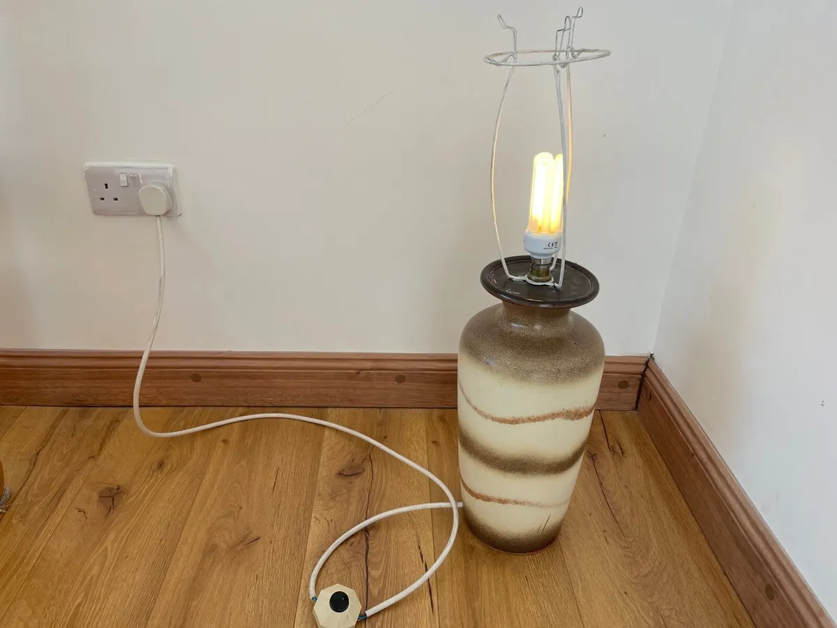 2 bedside lamps - Image 2