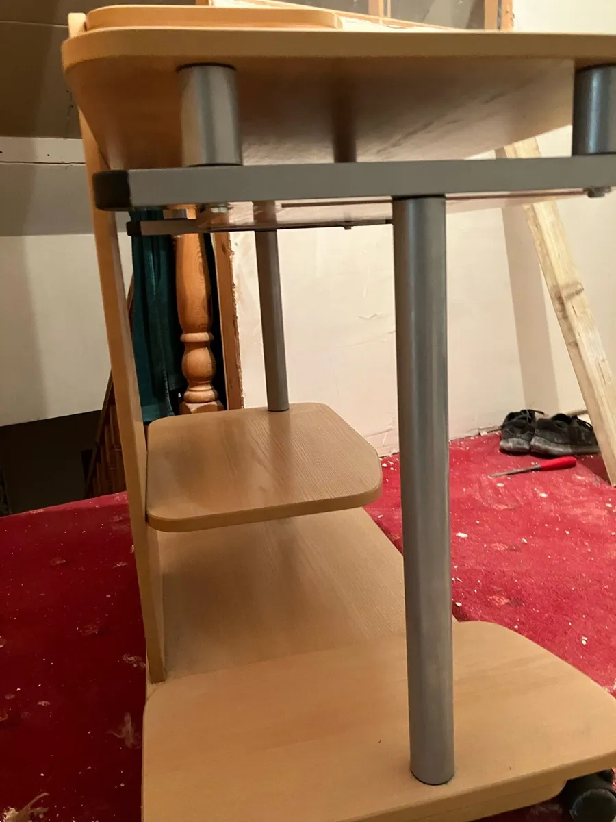 Desk - Image 3