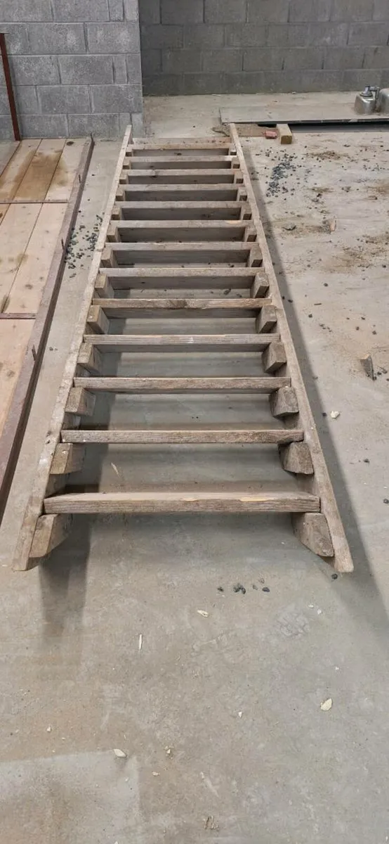 Temporary stairs - Image 3