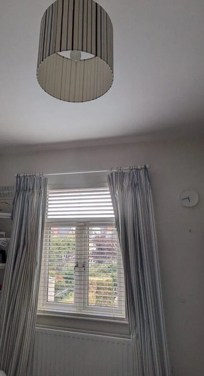 Curtains - Image 4
