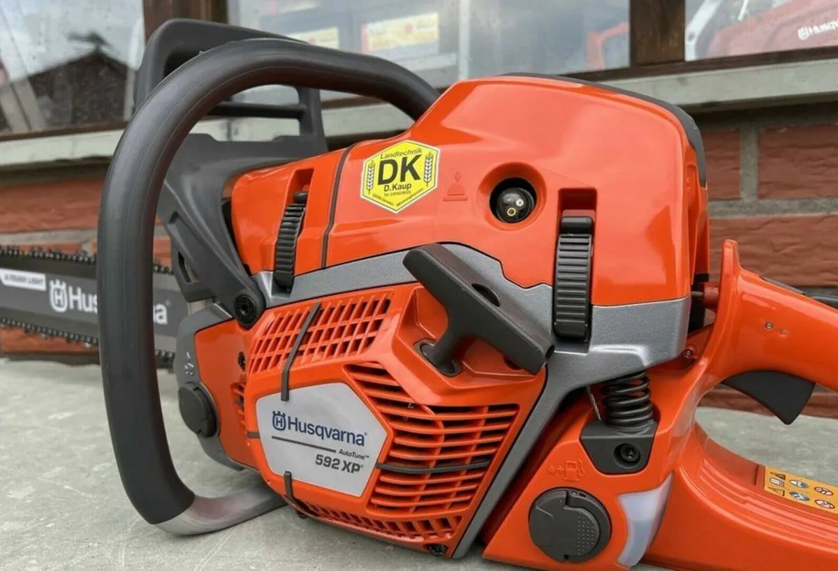 Husqvarna 592XP G 60cm chainsaw - Image 3