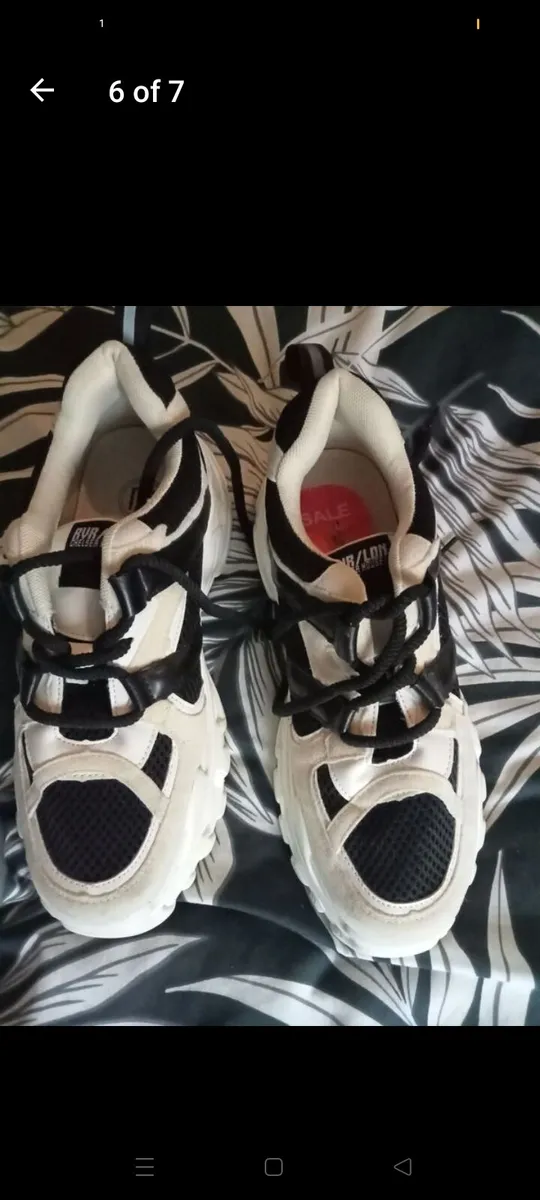 Ladies clothes trainers bundle size 10 and size 5 - Image 4