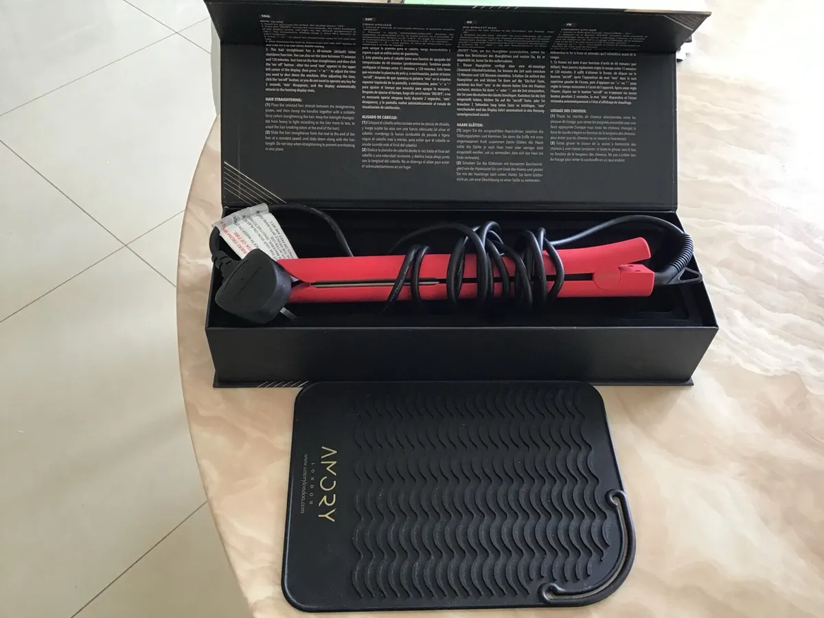 Hair Straightener - Image 2