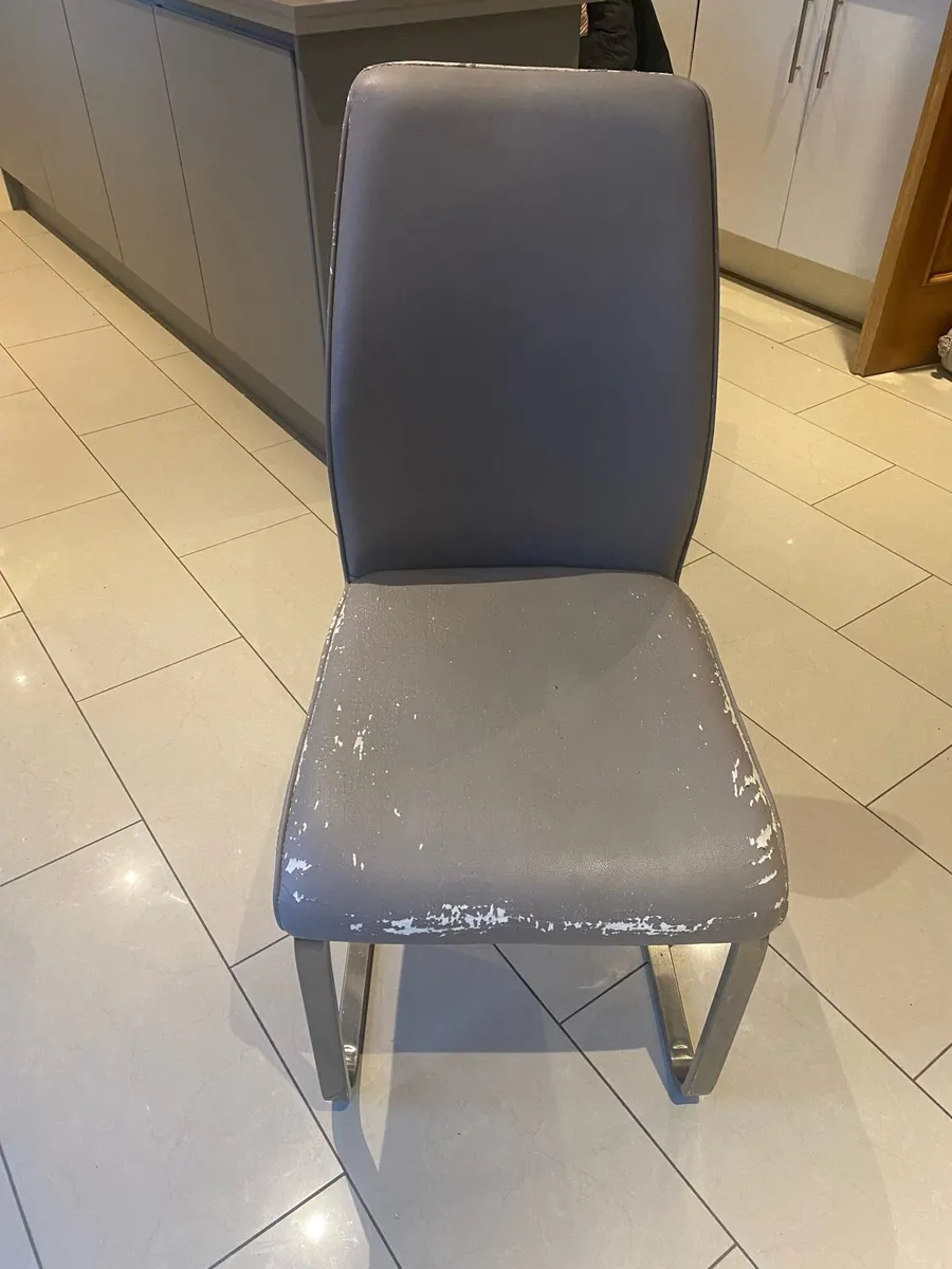 6 dining room chairs - Image 2