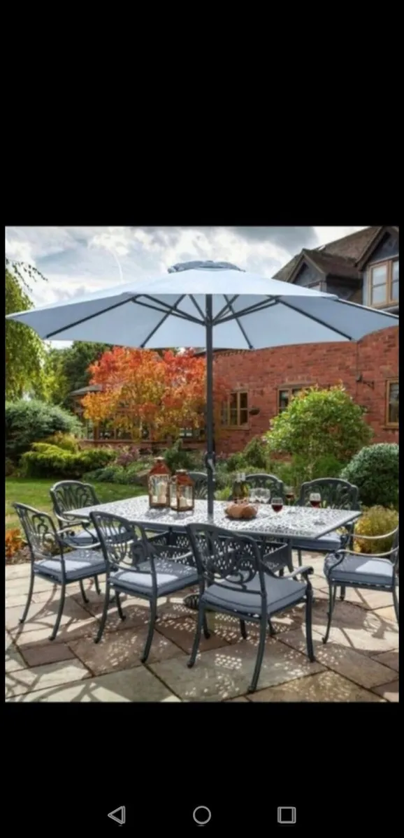 ***CLEARANCE*** Brand New Hartman 8 Seater - Image 1