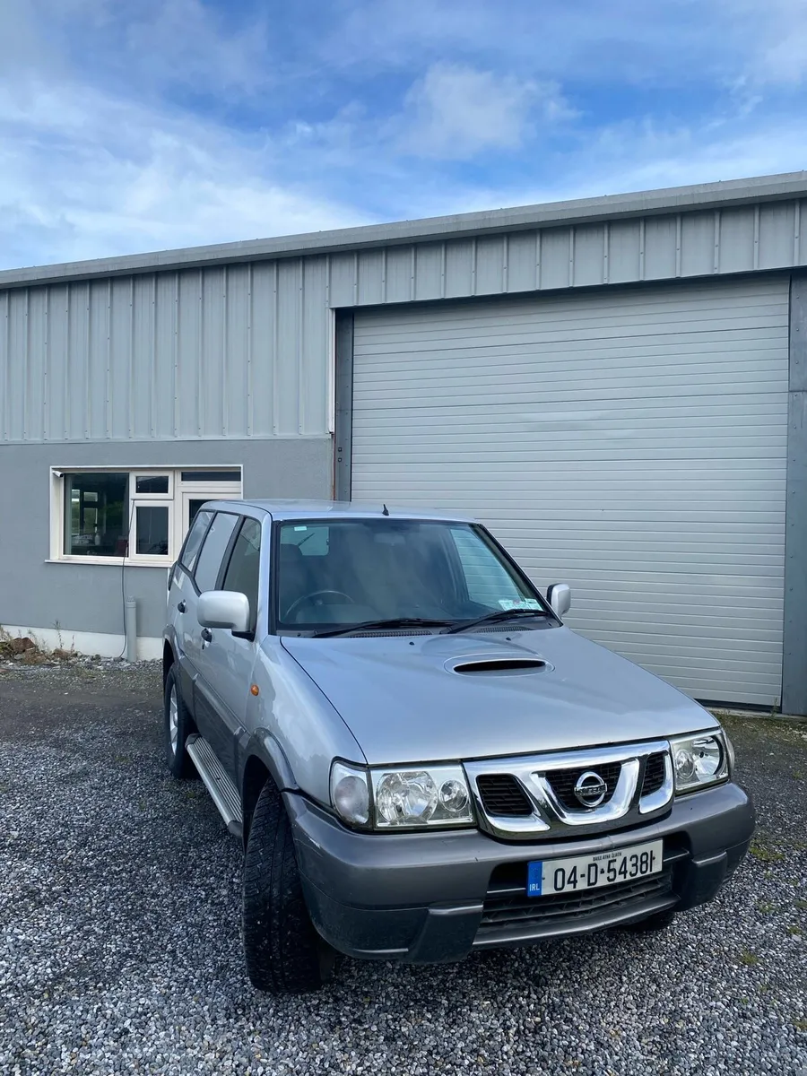 Nissan Terrano 2.7 LWB 5DR. - Image 2