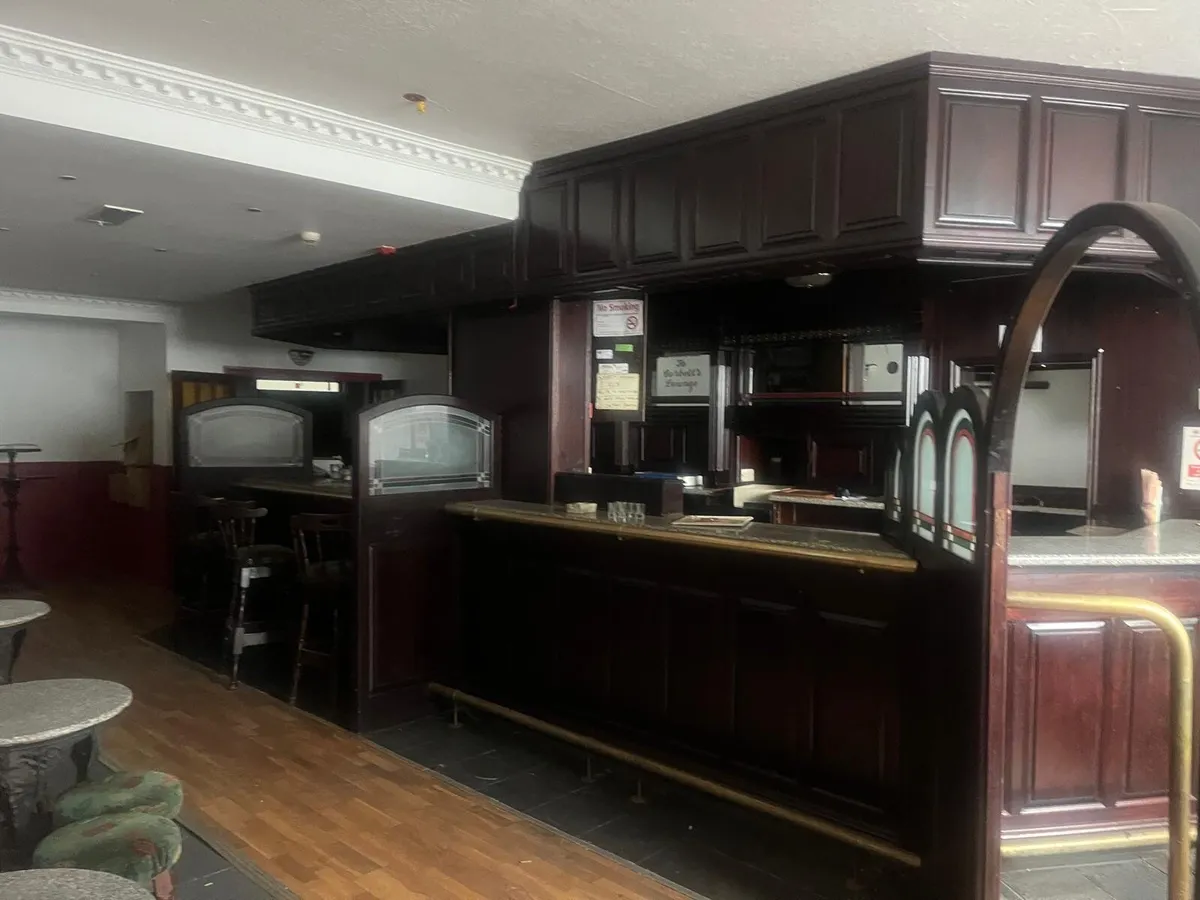 Bar furniture - Image 2