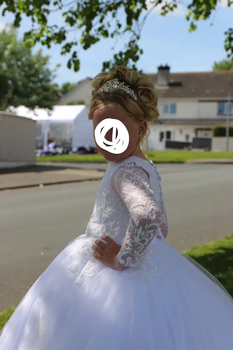 Communion dress - Image 2