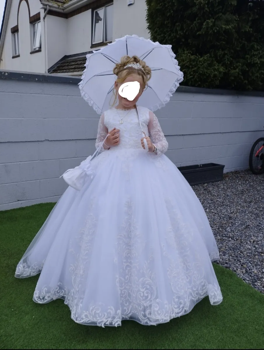Communion dress - Image 4