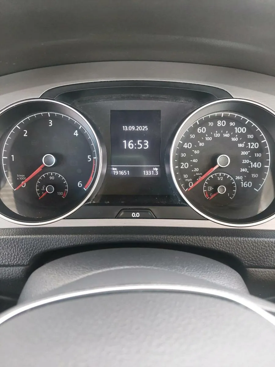 Volkswagen Golf AUTOMATIC - Image 4