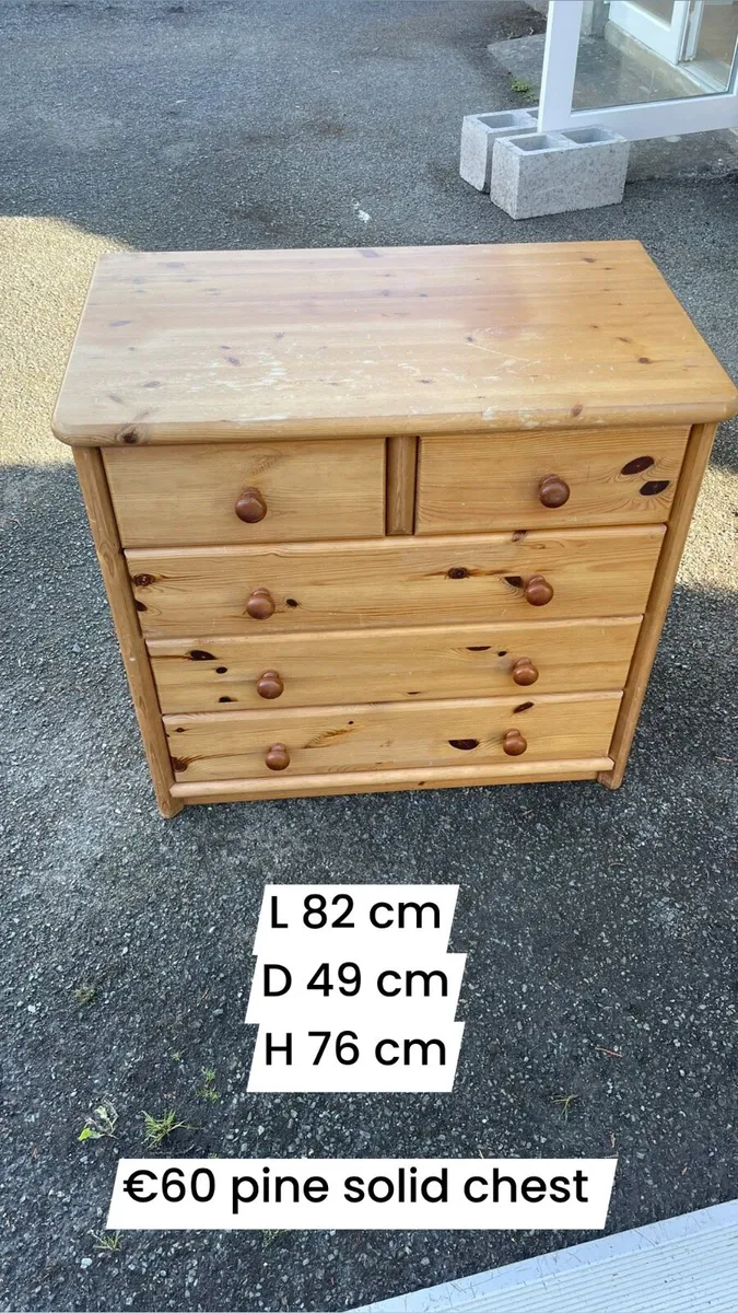 Wooden pine chest of drawer - Image 1