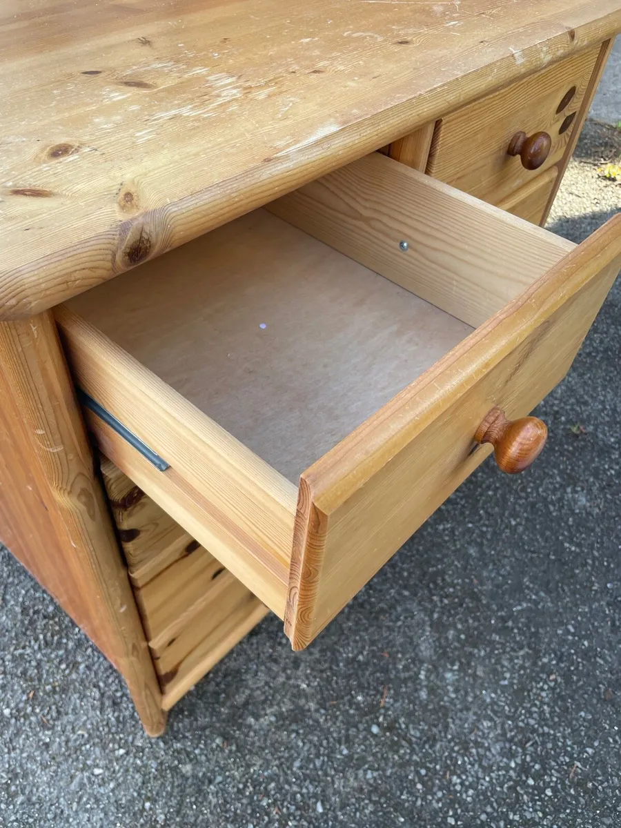 Wooden pine chest of drawer - Image 4