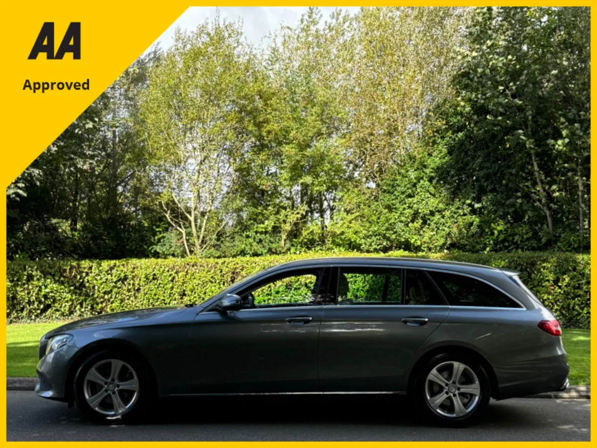 Mercedes E220 AVANTGARDE ESTATE AUTO 2017 - Image 4