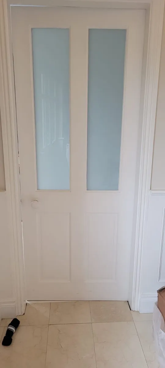 Internal solid doors - Image 1