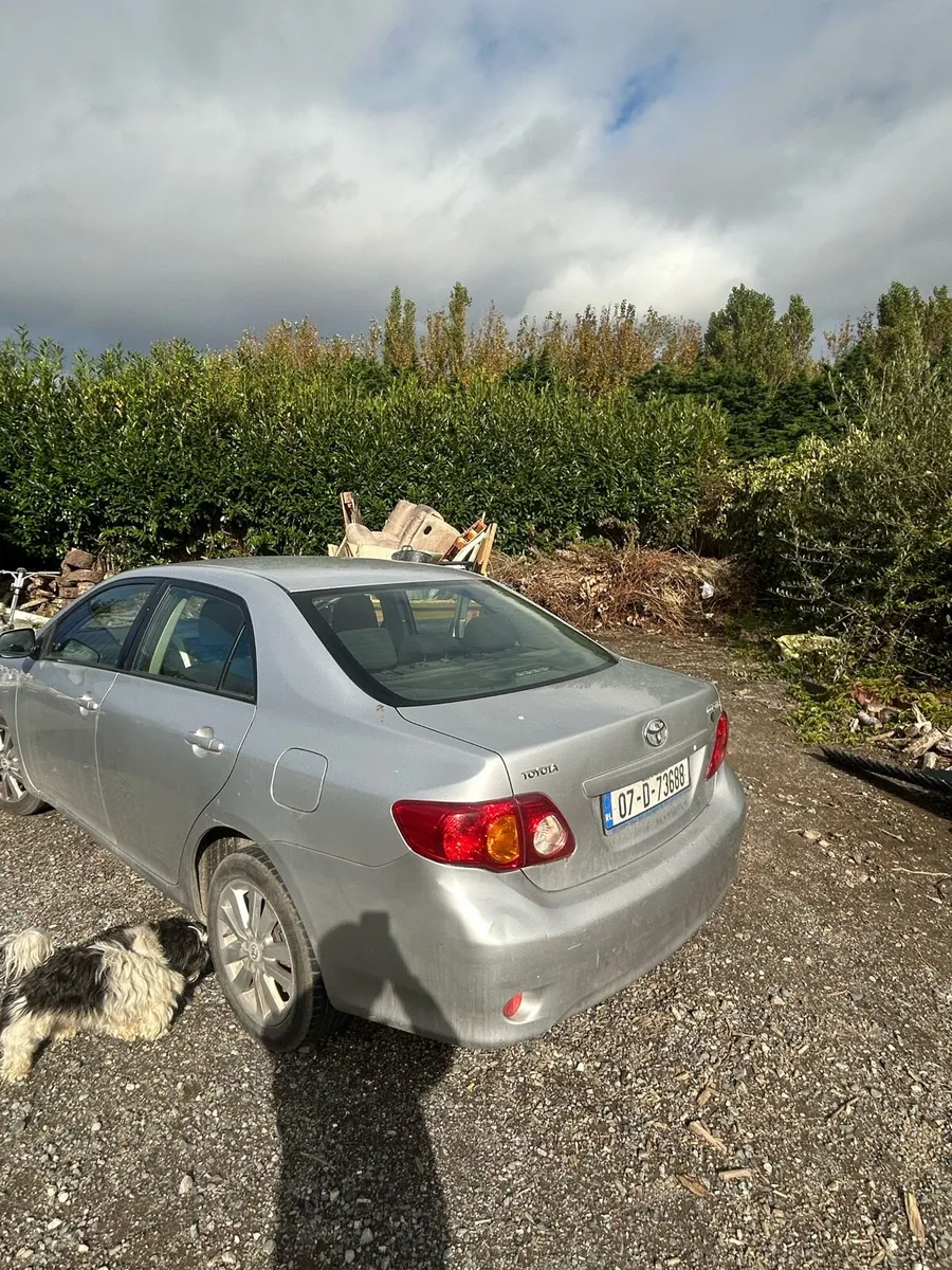 Toyota Corolla - Image 2