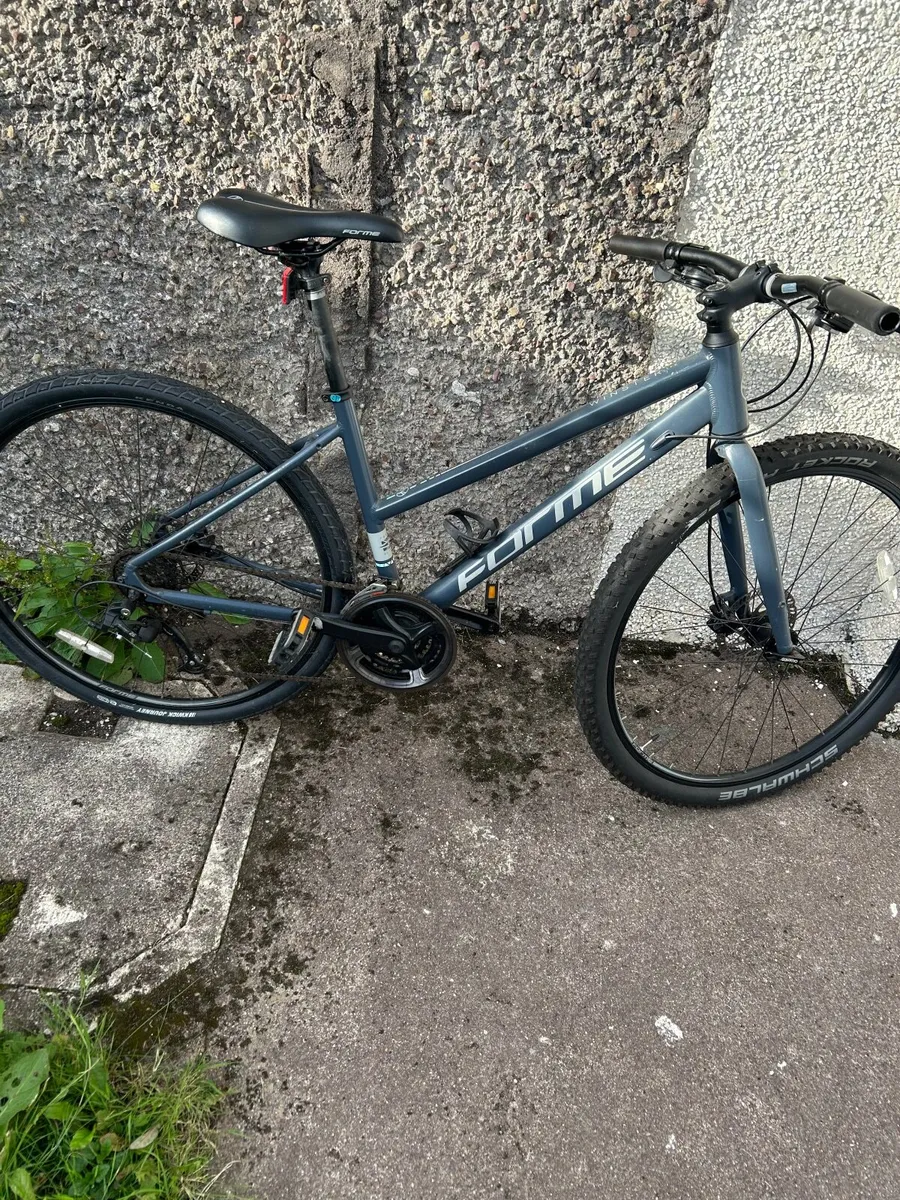 LADYS 24/SPEED hybrid ladies BIKE - Image 1