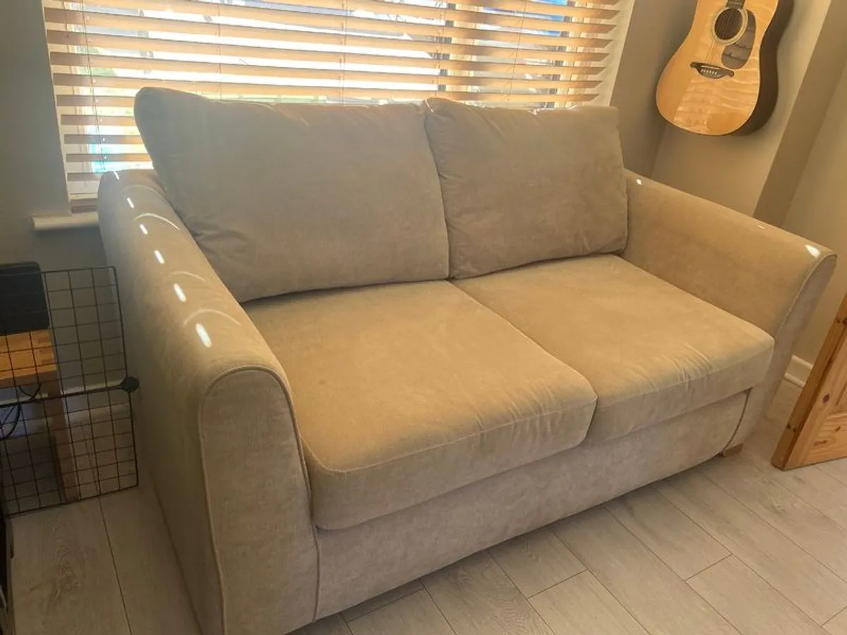 NEED GONE BEFORE TUESDAY Comfortable two seater couch - Image 1