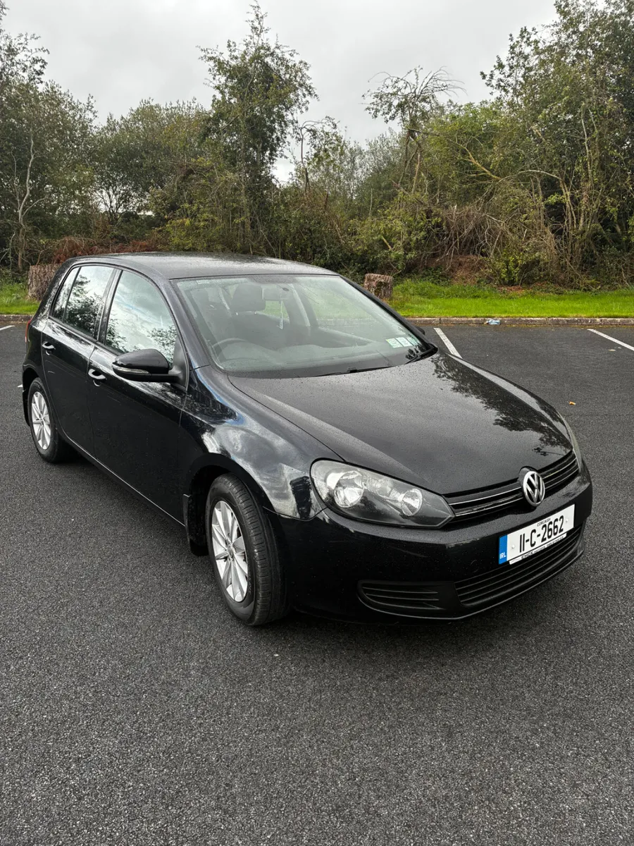 Volkswagen Golf 2011 - Image 2