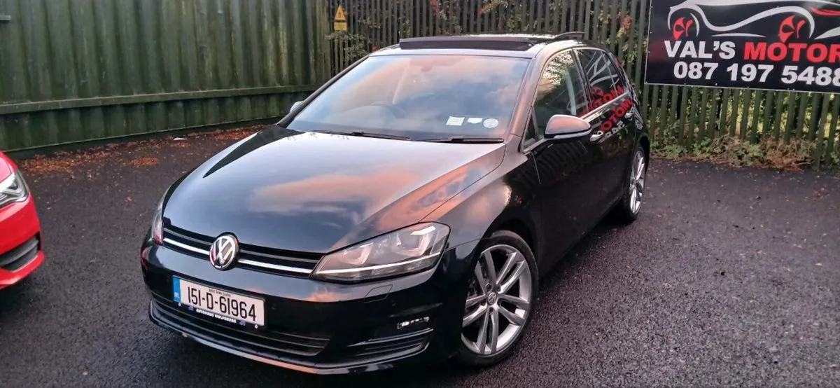 15 VW Golf 1,4 PETROL  Leather seats ,pan roof - Image 3