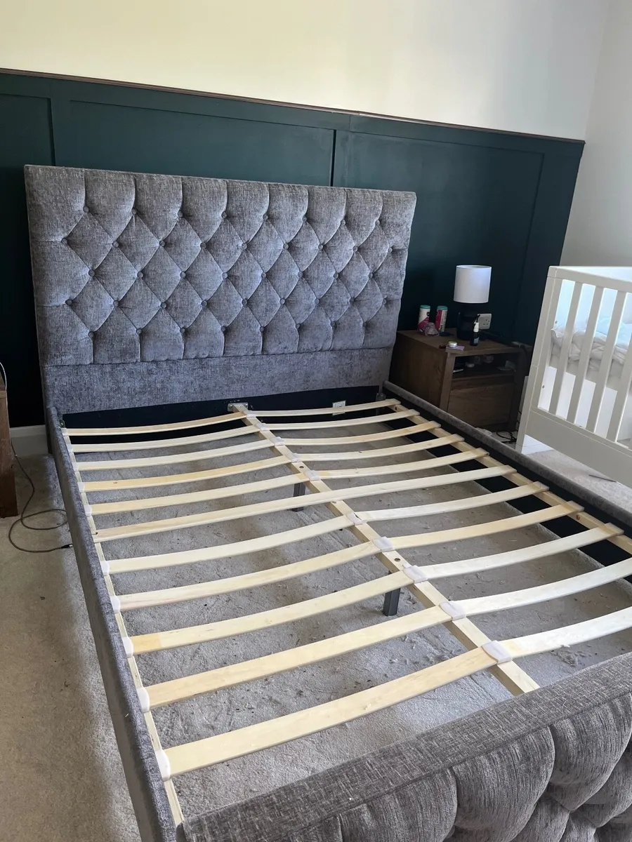 Bed frame - Image 2