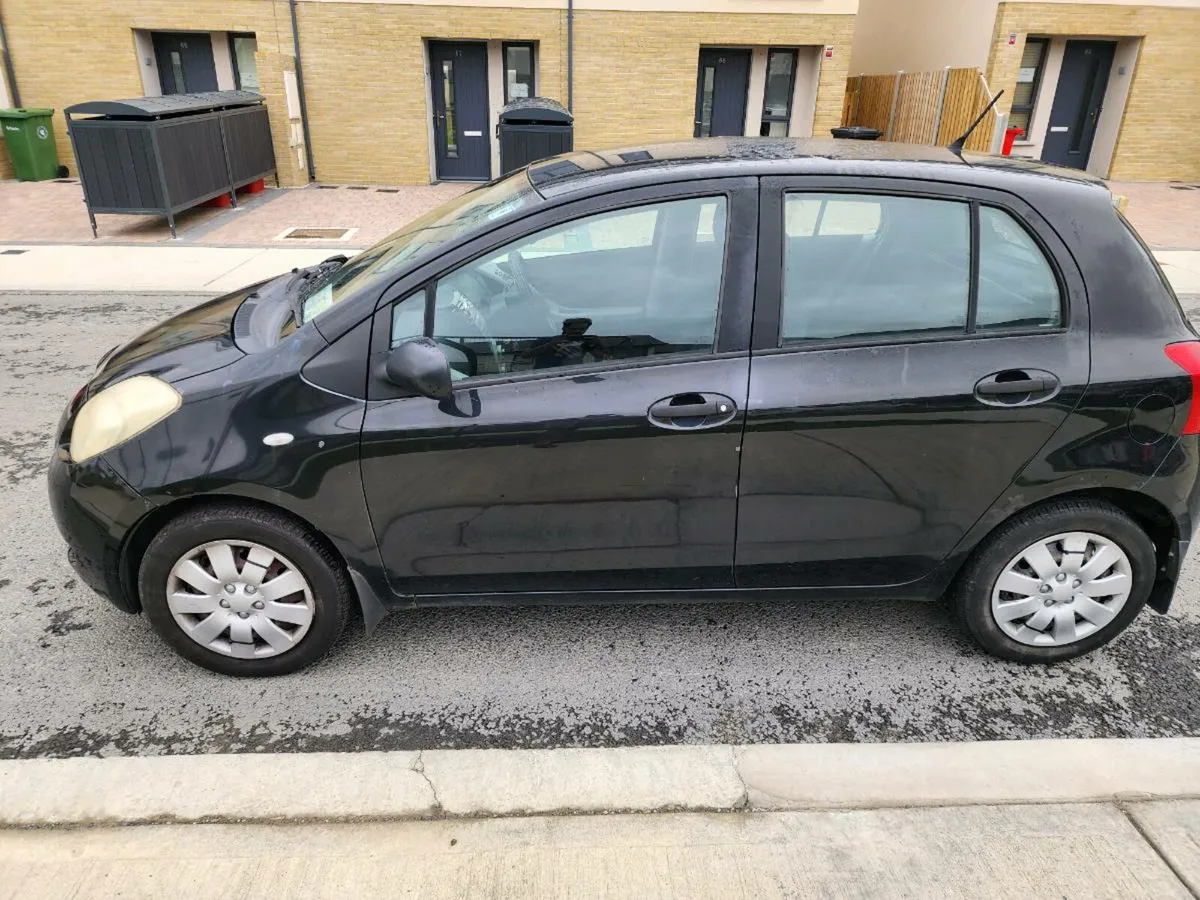 Toyota Yaris - Image 2
