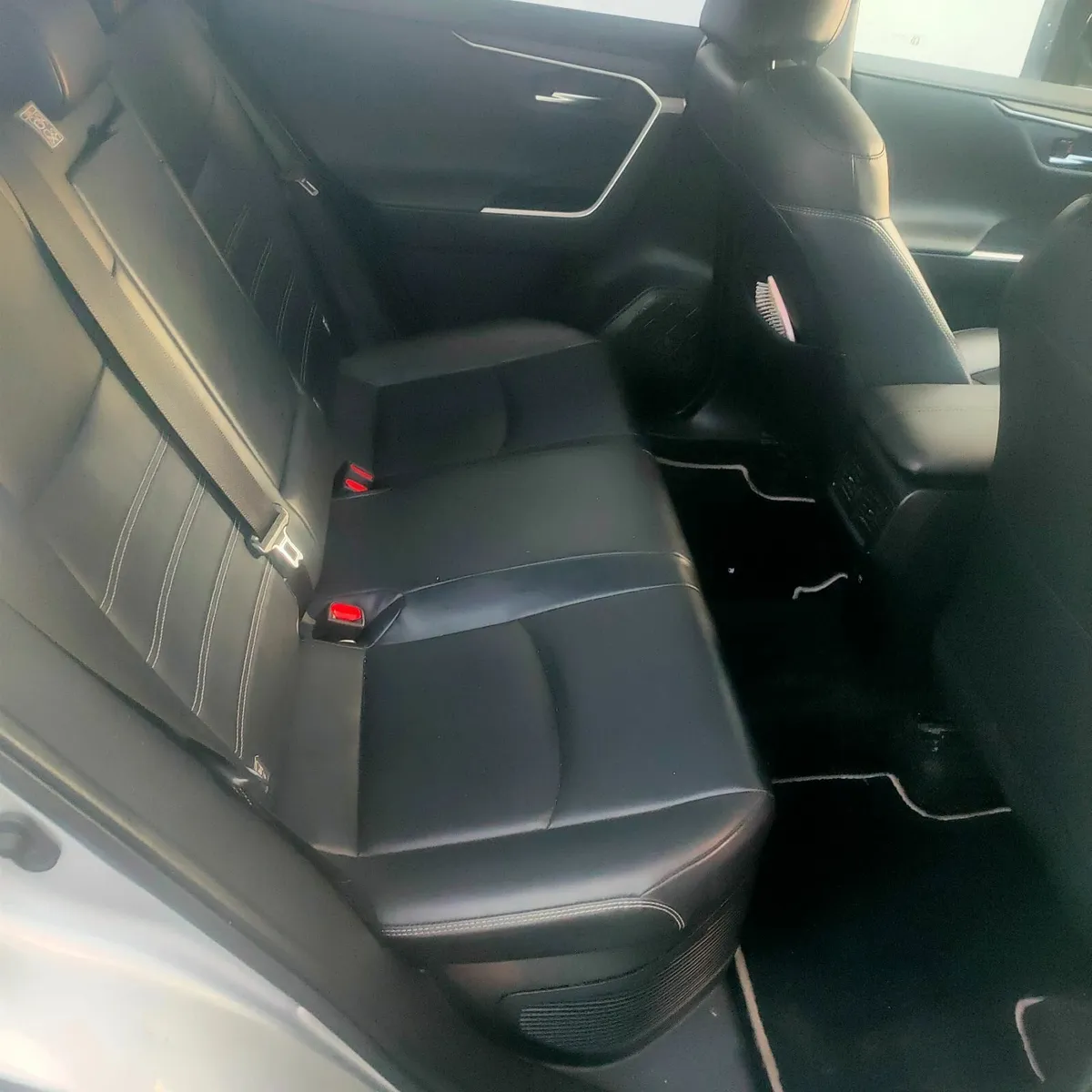 Toyota RAV4 Hybrid SOL AUTO 2021 - Image 4