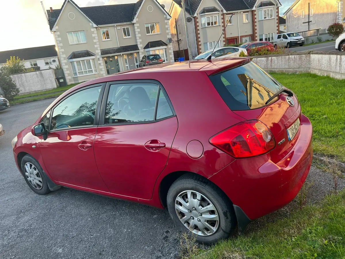 Toyota auris - Image 2