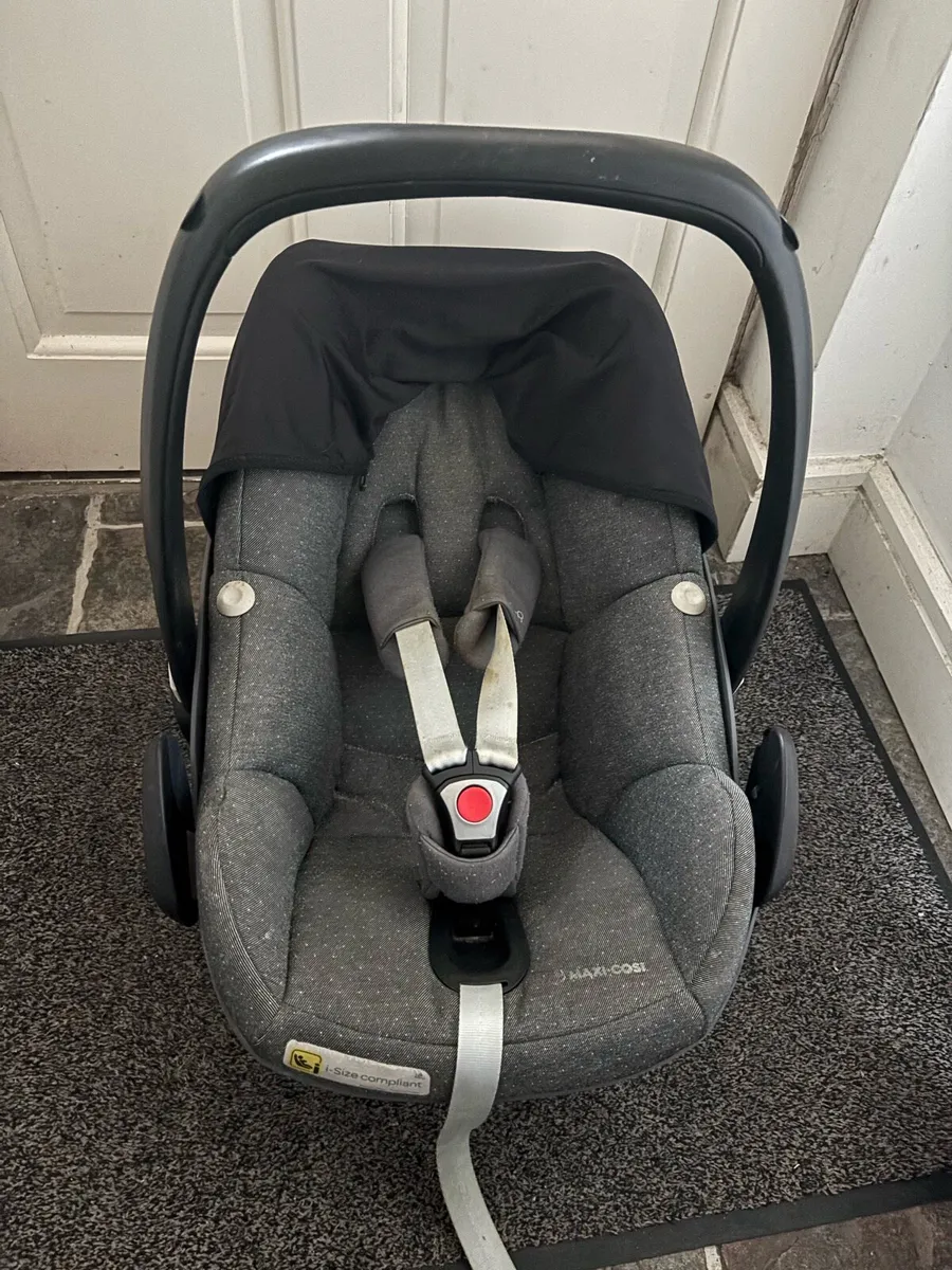 Maxi cosi pebble plus car seat - Image 1