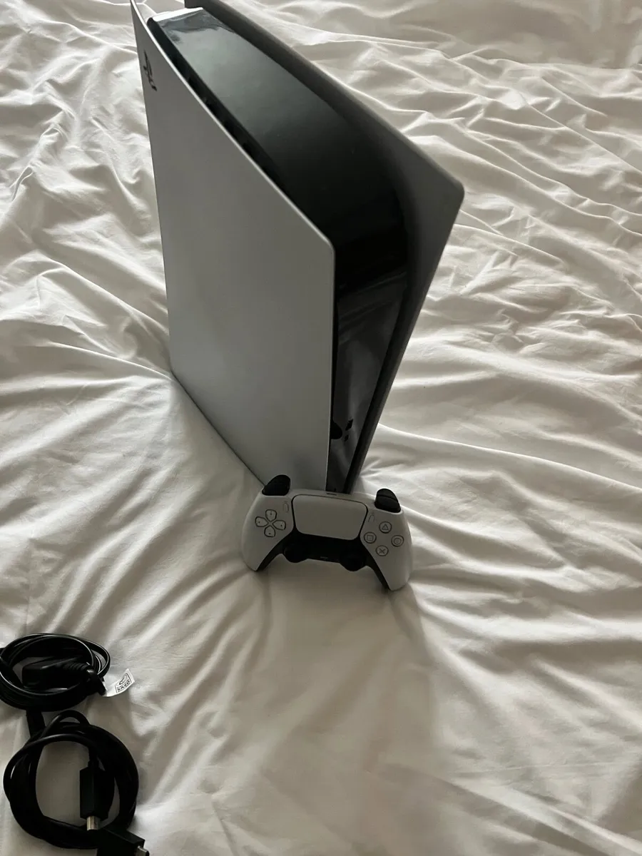 Playstation 5 - Image 3
