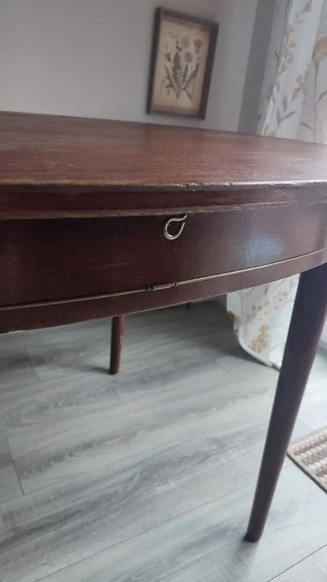 Extendable dining table - Image 2