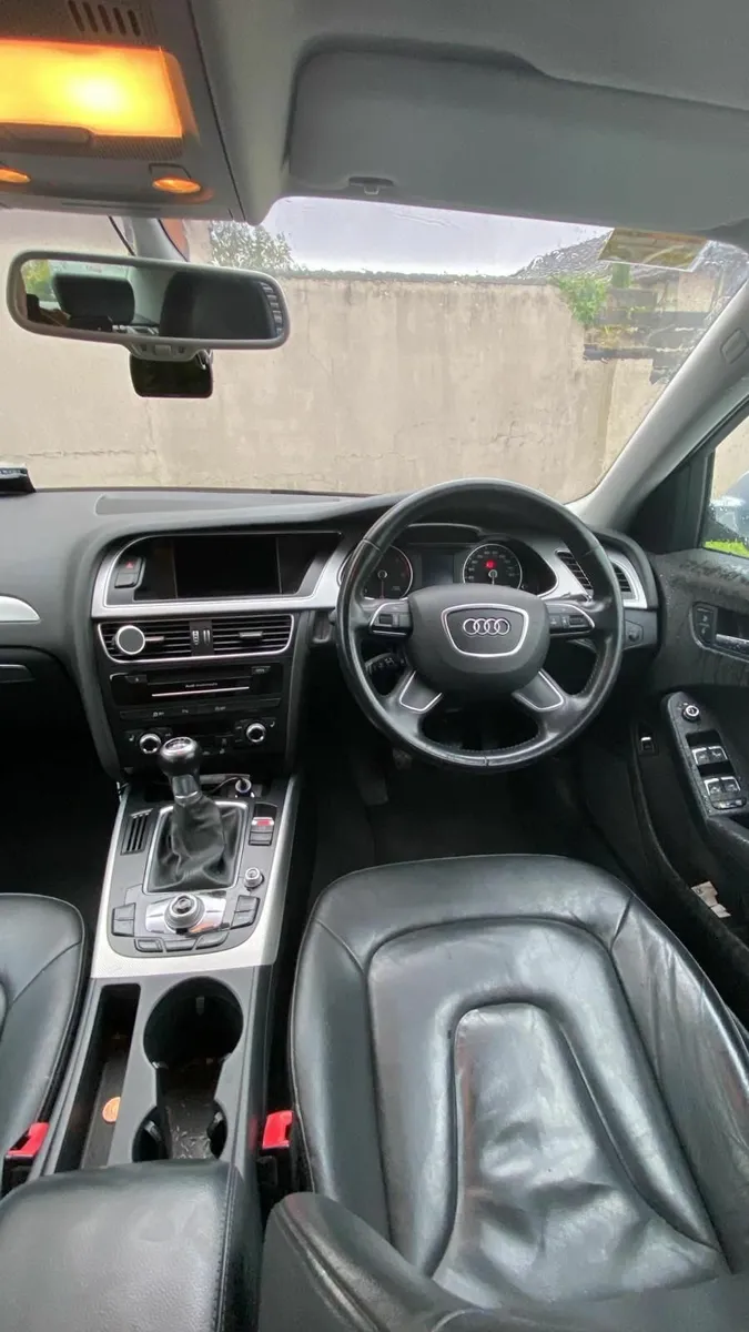 Audi A4 2015 - Image 2