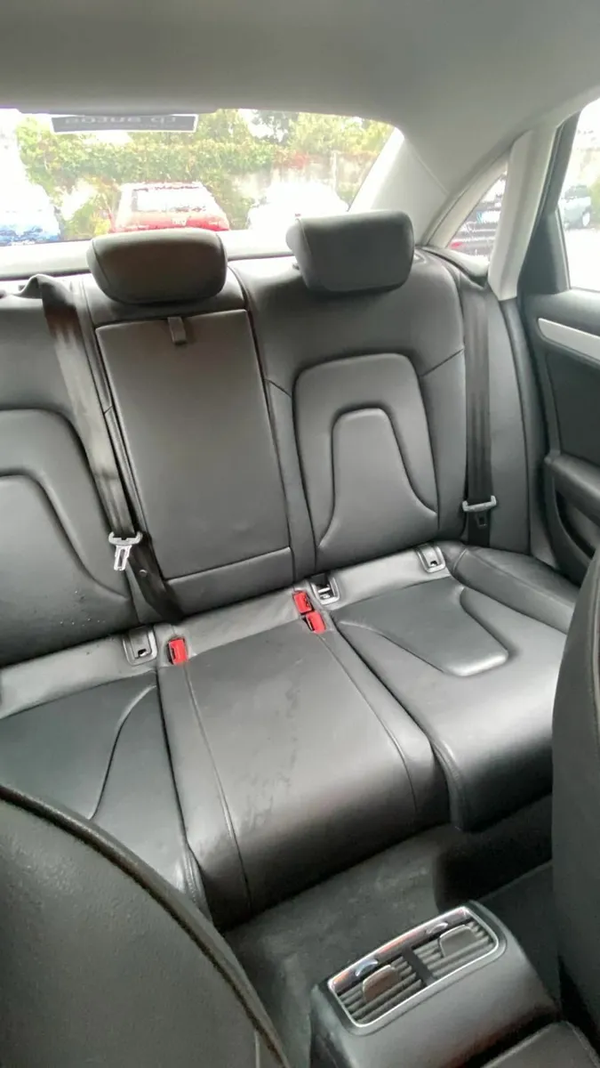 Audi A4 2015 - Image 4