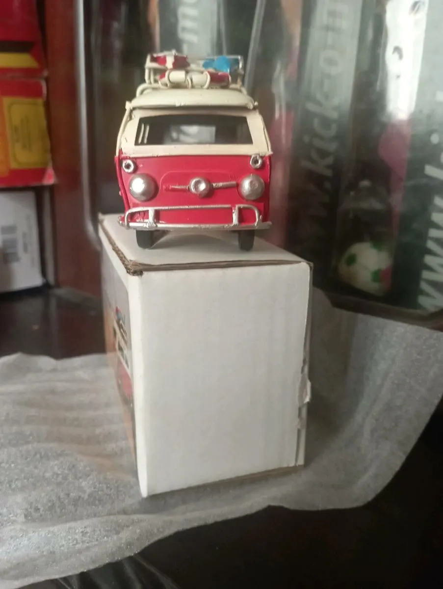 VINTAGE RETRO METAL SIL CAMPERVAN - Image 2