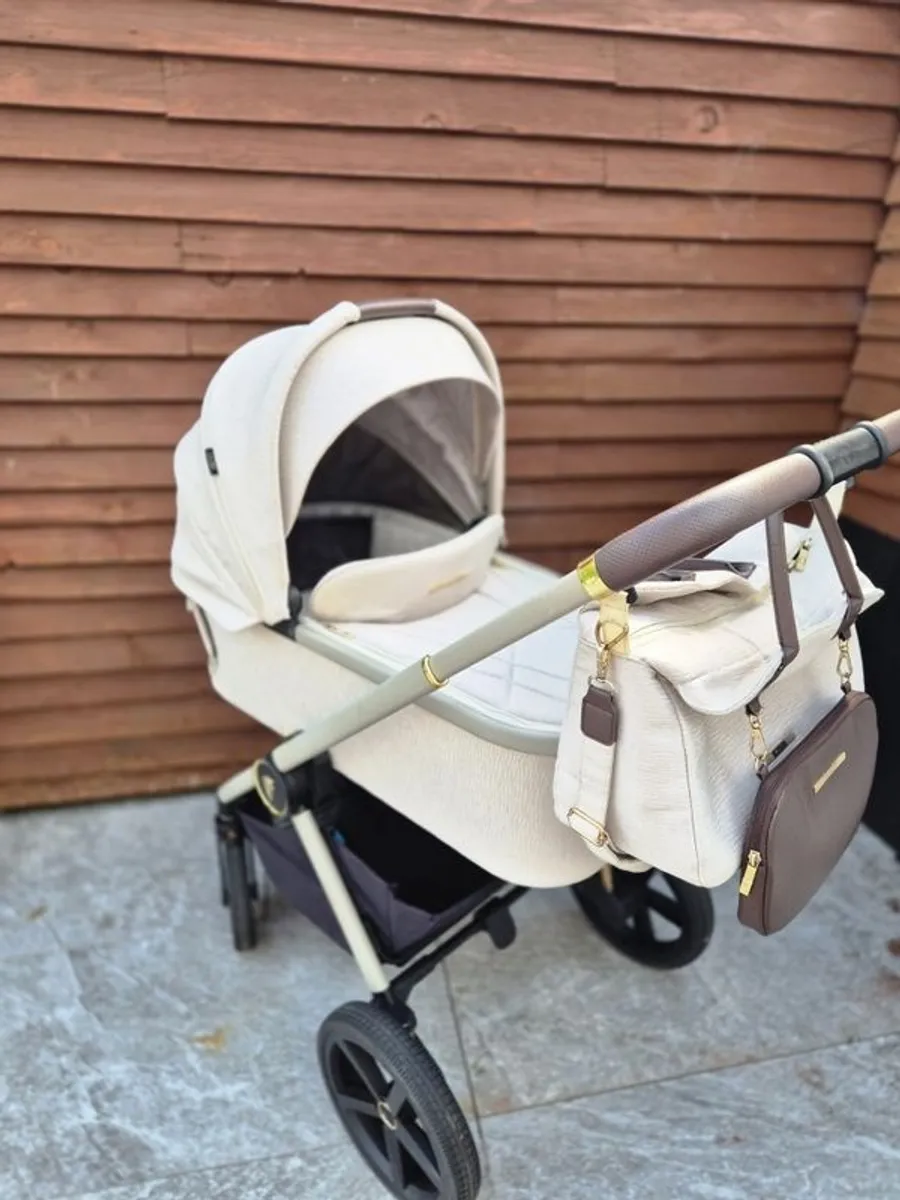 Venicci upline2-3 in 1 bundle buggy - Image 1