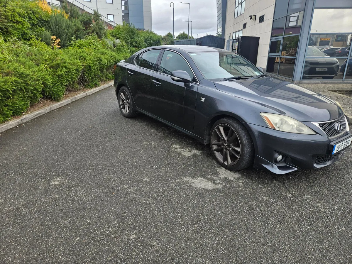 LEXUS  IS 200 F SPORT DIESEL 2013 - Image 2