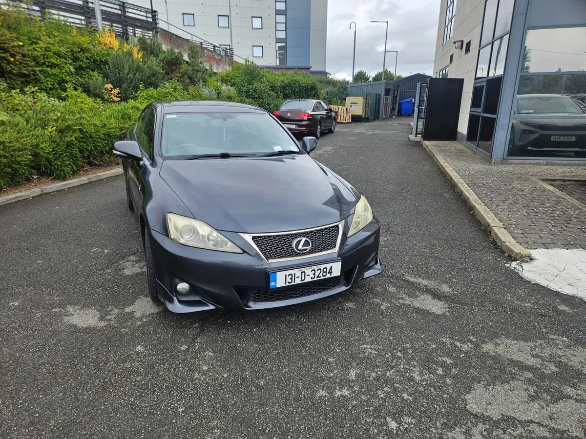 LEXUS  IS 200 F SPORT DIESEL 2013 - Image 3