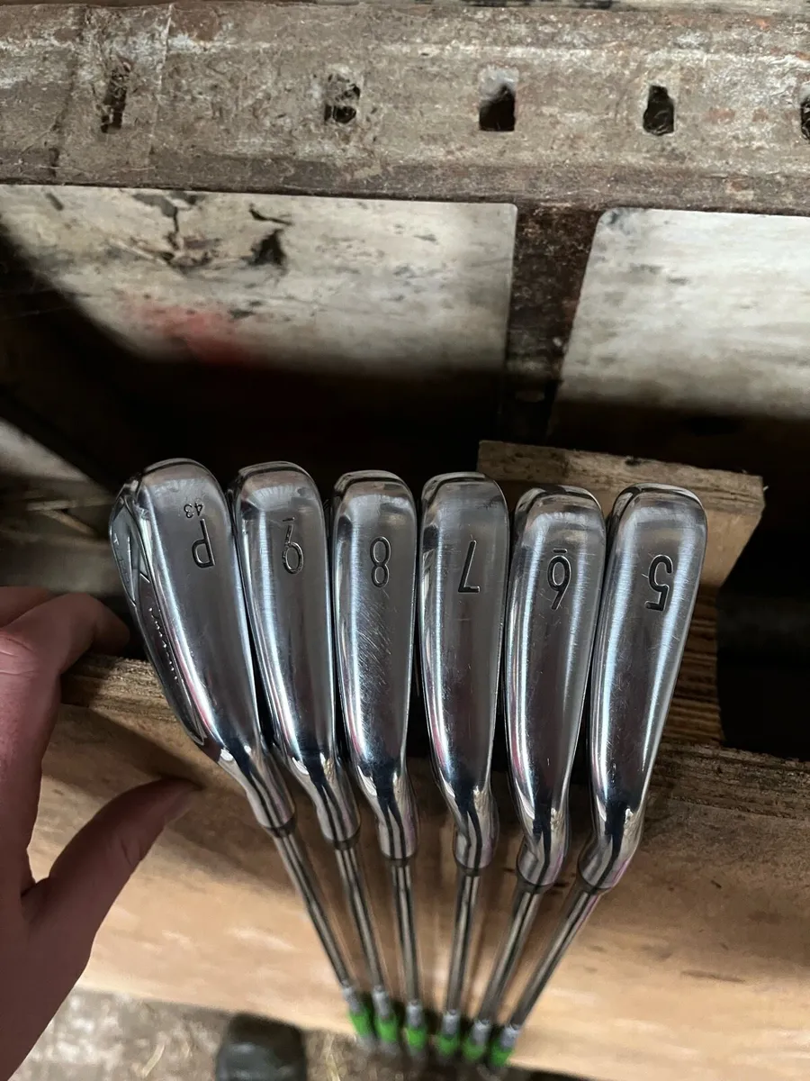 Titleist T200 irons - Image 4